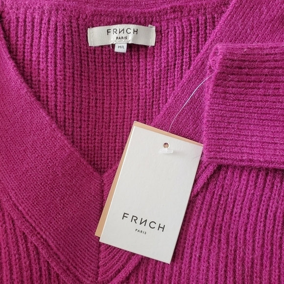 NEW FRNCH V-neck Ribbed Knit Pullover Sweater - Picture 4 of 5